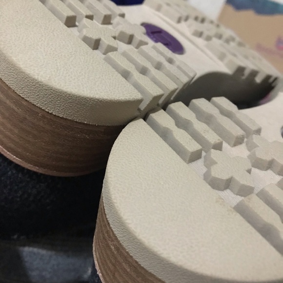 Bionica Candia Shearling Boots in Grey Pattern 6.5M, New - Picture 6 of 11